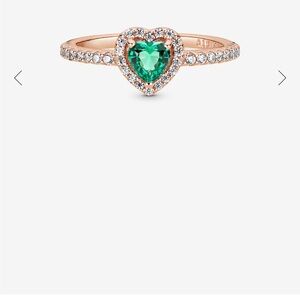 Elegant Rose Gold Heart Ring with Green Gemstone